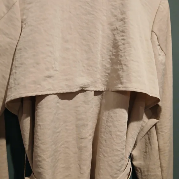 Maurices Trench Lightweight Beige Jacket Womans size 1 XL NWT - Picture 9 of 10